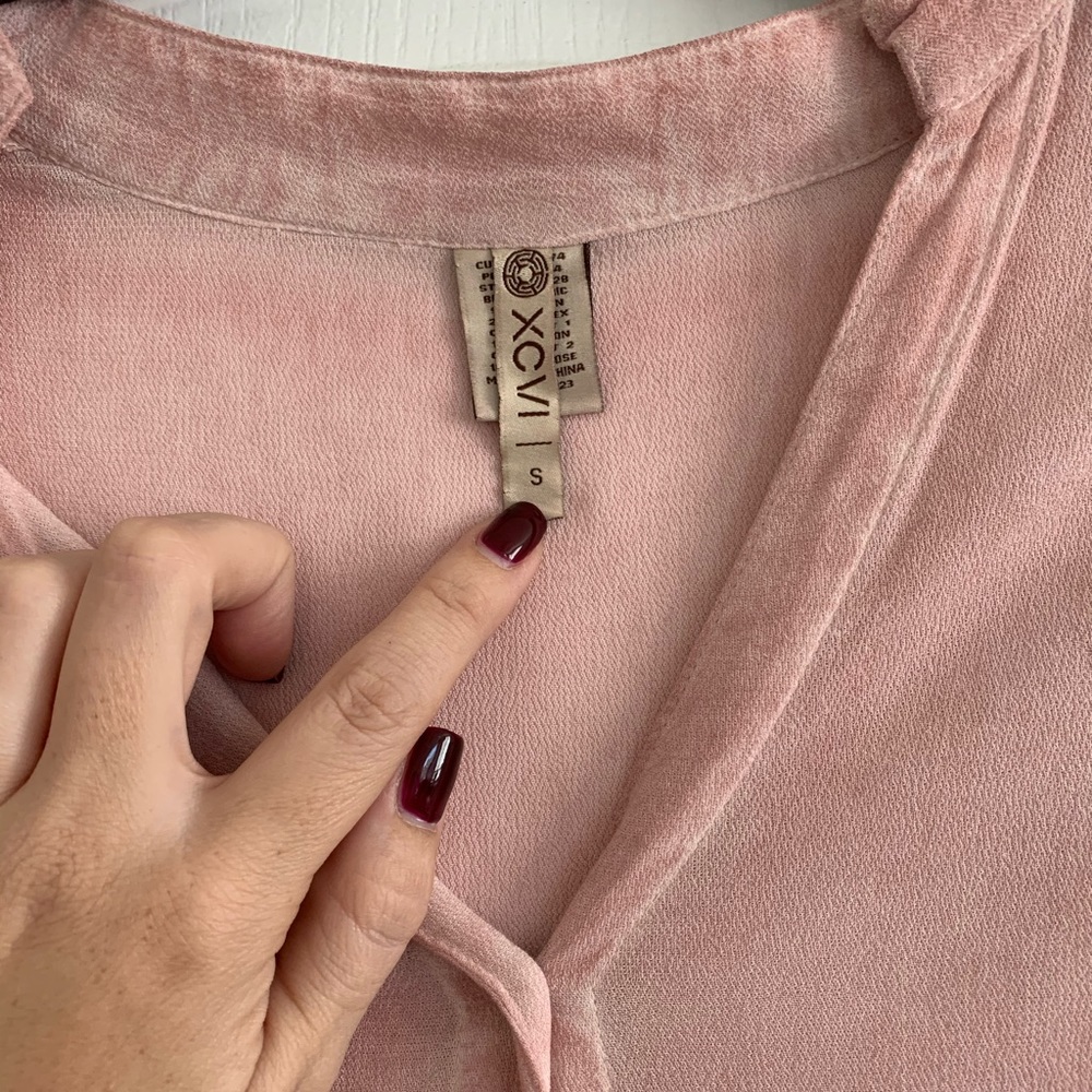 Blush Blouse - Picture 2 of 6